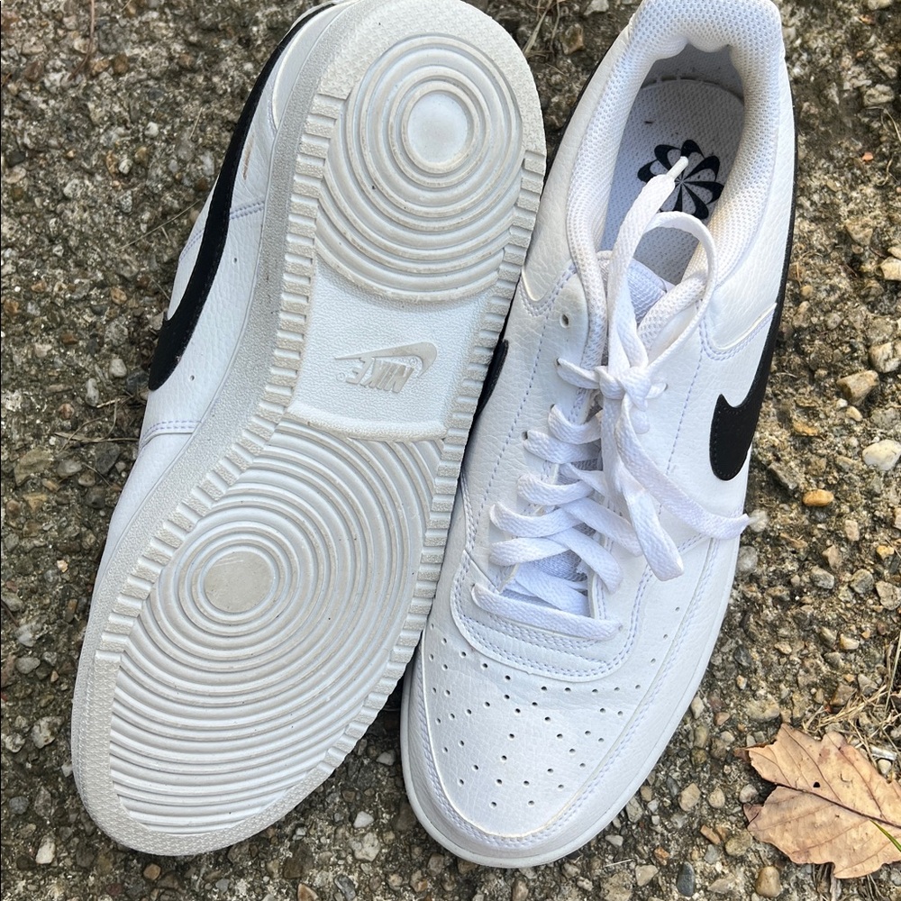 Nike Men's White and Black Court Sneakers - Picture 4 of 5